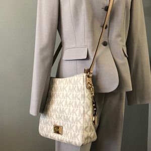 Michael Kors Cross-body bag.